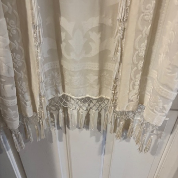 Ania.A Vintage sleeved wrap- off white- Semi sheer & textured, Beaded & tassels - Picture 5 of 6